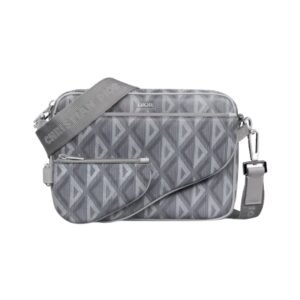 Triple Pouch Saddle