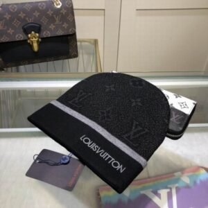 BEANIE LOUIS V