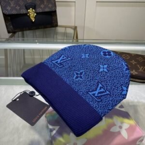 BEANIE LOUIS V